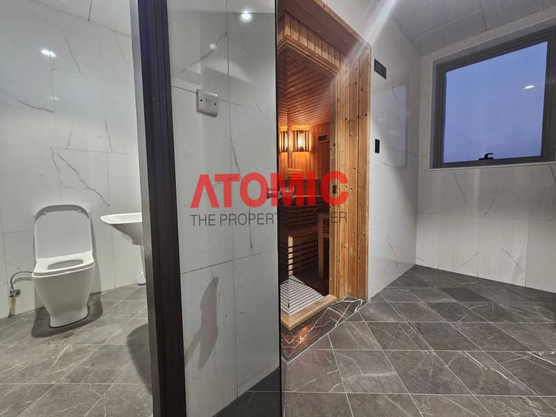 16 Steam Room. jpg