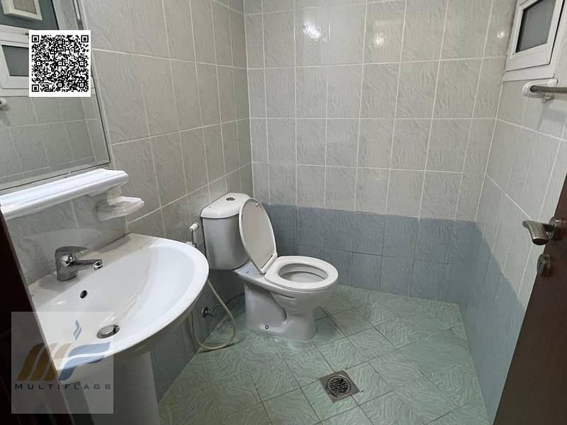 10 e3ef2ae2-4062-42db-bd5a-c60ca4fc03eb. jpg