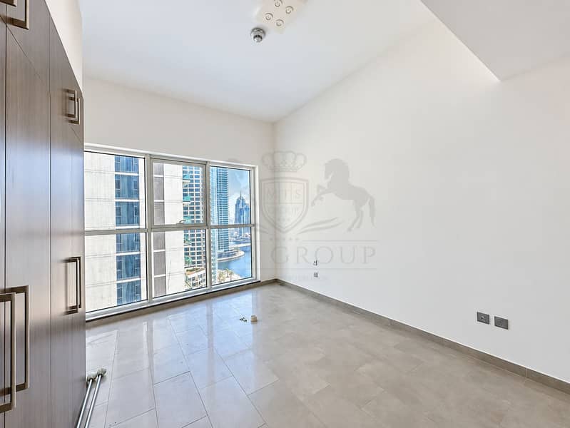 5 Bright Modern Apartment with City Views. png
