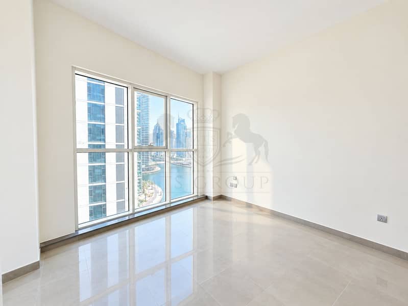 14 Sunlit Empty Apartment with Marina Views. png