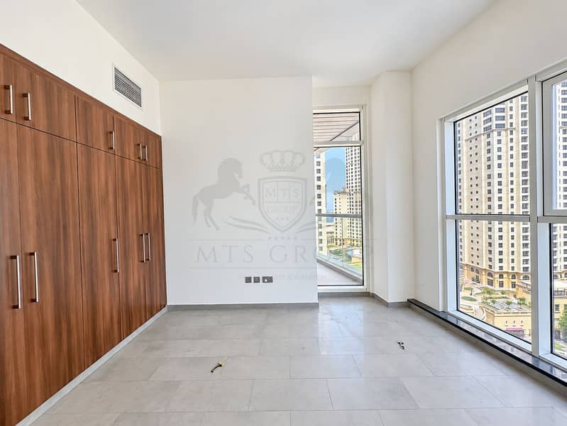 19 Bright Minimalist Apartment with City Views. png