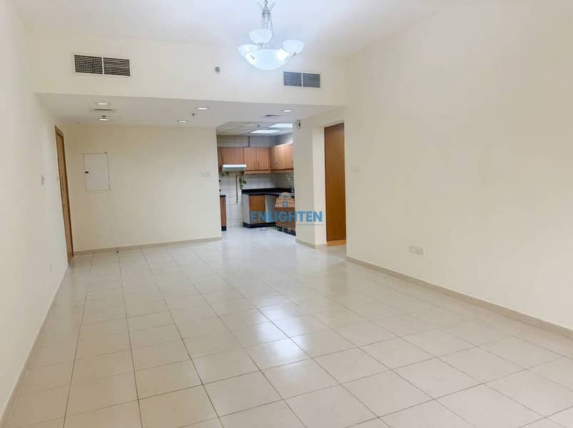 SPACIOUS LAYOUT | FAMILY COMMUNITY | READY TO MOVE SPACIOUS LAYOUT | FAMILY COMMUNITY | READY TO MOVE