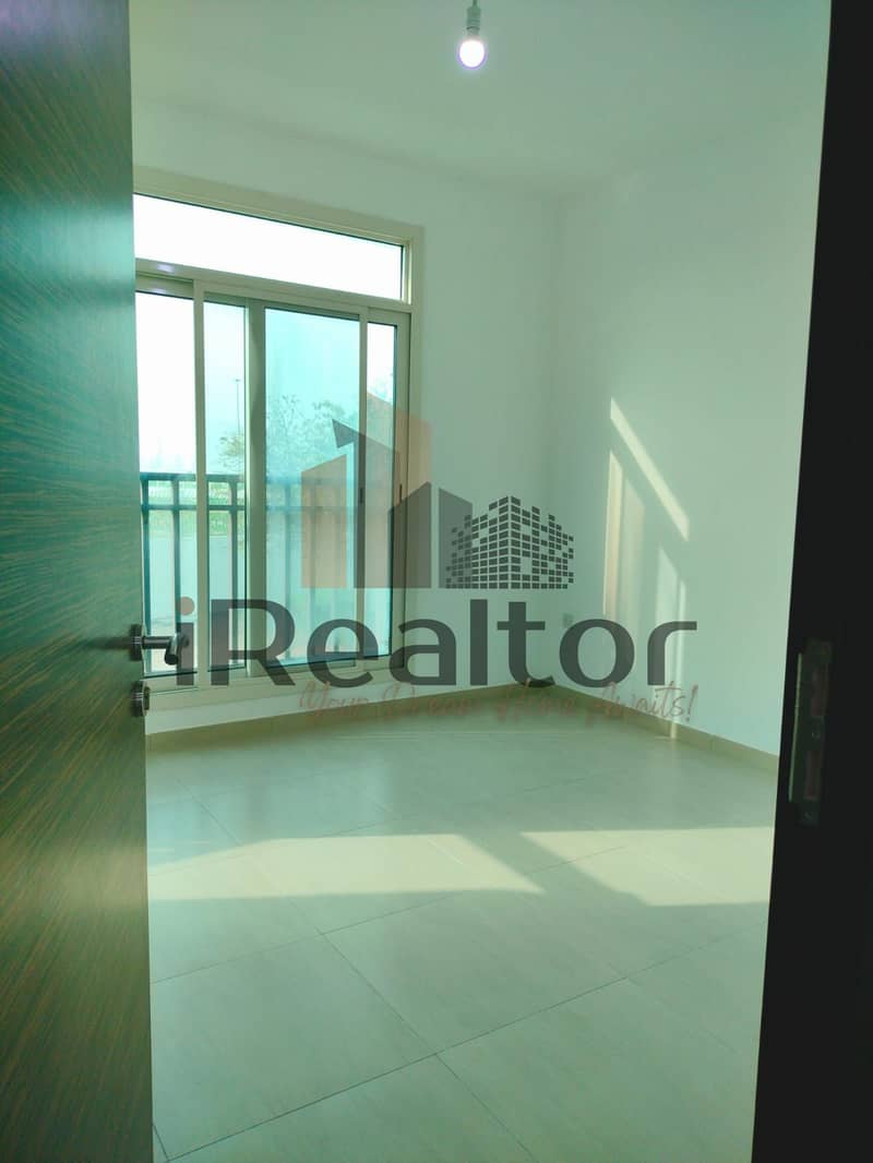 12 WhatsApp Image 2026-10-10 at 12.10. 24 (2). jpeg