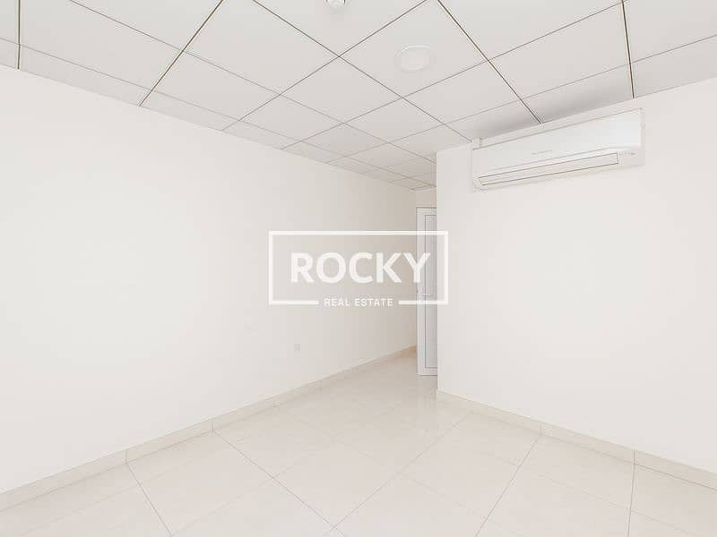 30 DE84B4~1. JPG