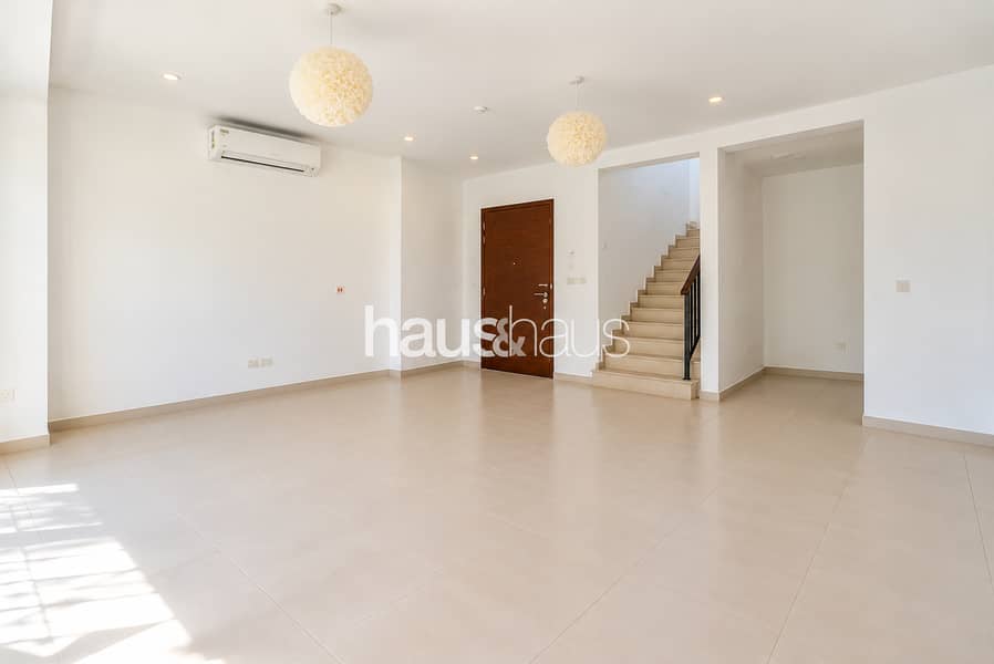 Casa adosada en Town Square,Zahra Townhouses, 3 dormitorios, 2900000 AED - 16805283 Casa adosada en Town Square,Zahra Townhouses, 3 dormitorios, 2900000 AED - 16805283