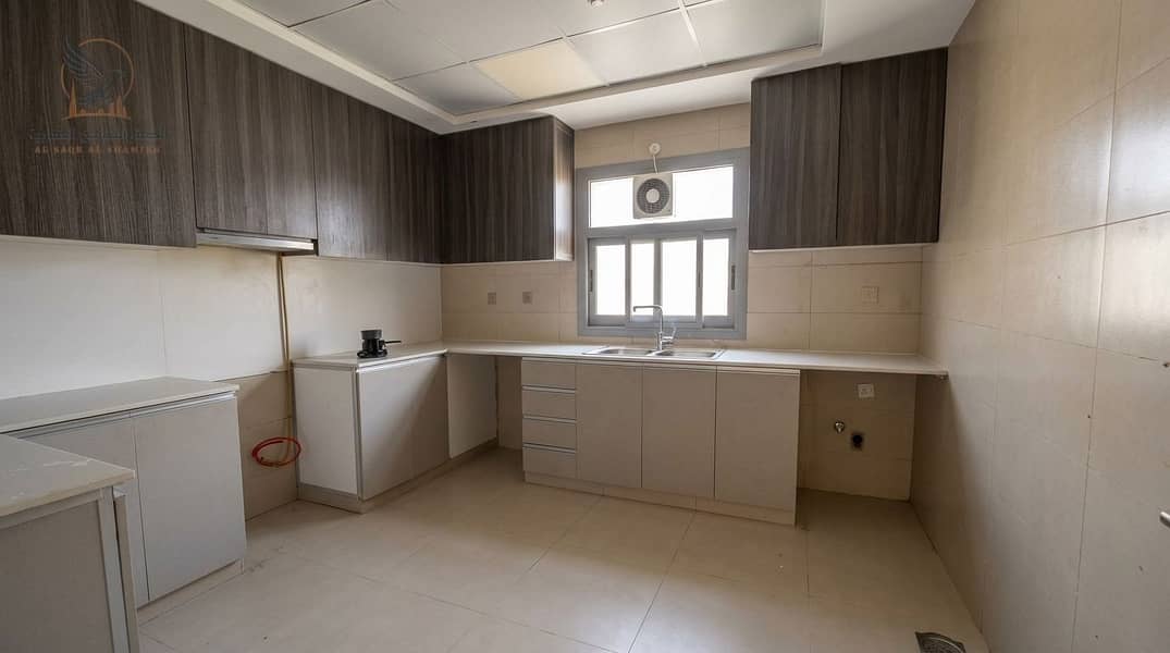 8 Enhance_real_estate_photo_lighting_20261006120656. jpg