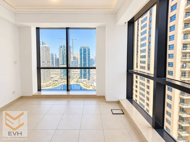 10 Brightened Real Estate Interior With Lake View-19. png