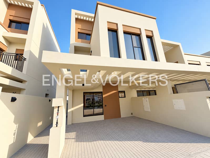 Villetta a schiera a DAMAC Lagoons,Costa Brava, 5 camere da letto, 3650000 AED - 16806453 Villetta a schiera a DAMAC Lagoons,Costa Brava, 5 camere da letto, 3650000 AED - 16806453