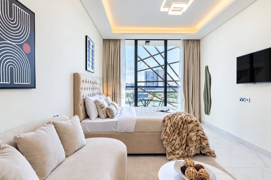 3 Bright Minimalist Bedroom with City Views. png