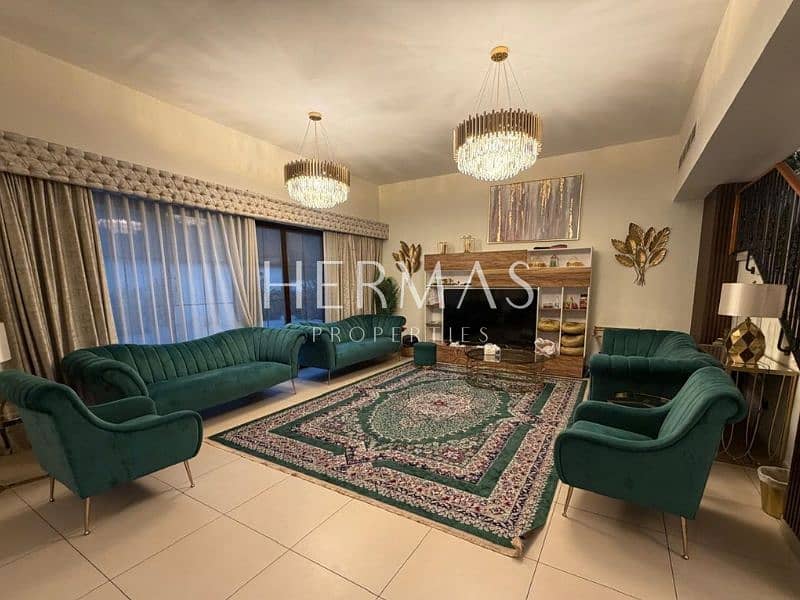 Upgraded 5-Bedroom Villa with Private Pool | Landscaped Garden | Near the Mall Upgraded 5-Bedroom Villa with Private Pool | Landscaped Garden | Near the Mall