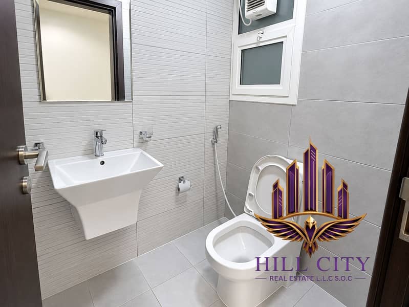8 Modern Minimalist Bathroom Interior. png