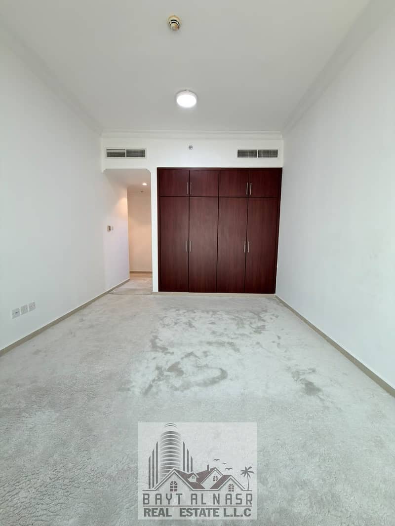 8 Master room wordobe side. jpeg