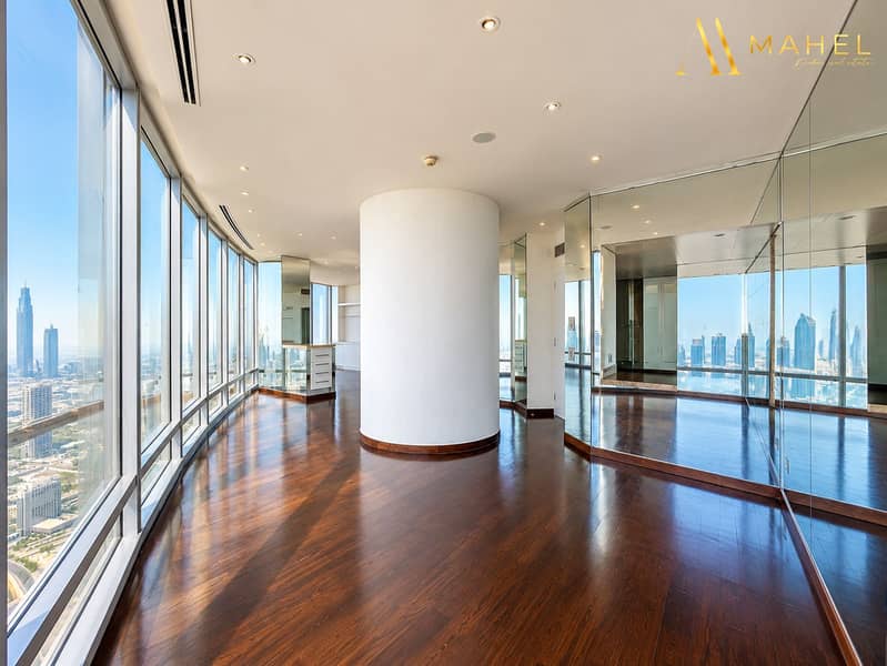 6 Curved Glass Skyline Interior. png