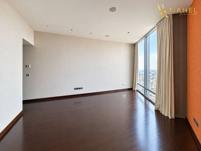 7 Crisp Empty Interior With Skyline View-12. png
