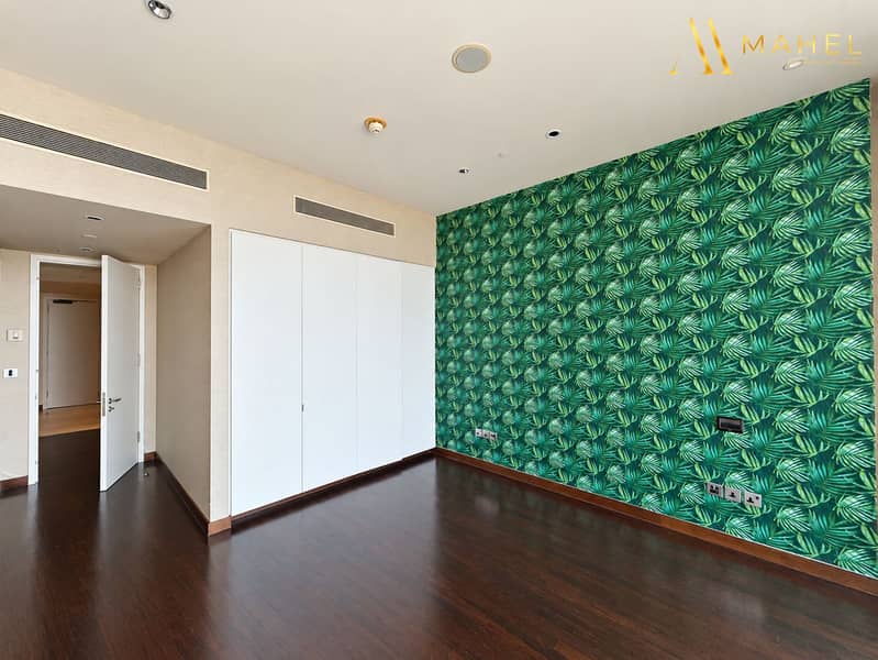 20 Refined Empty Interior With Skyline Views-3. png
