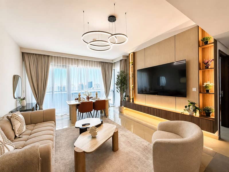 3 Luxury one bedroom apartment in Golf Towers Dubai featuring