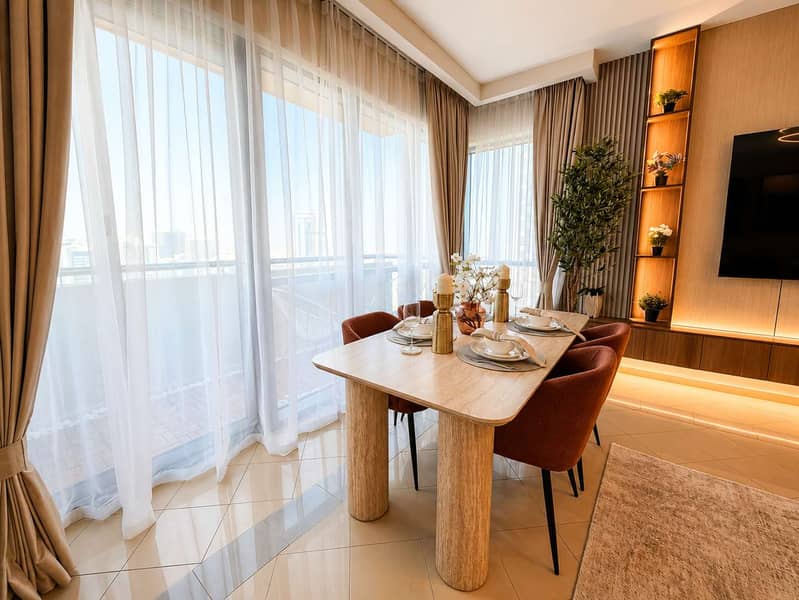 6 Luxury one bedroom apartment in Golf Towers Dubai featuring