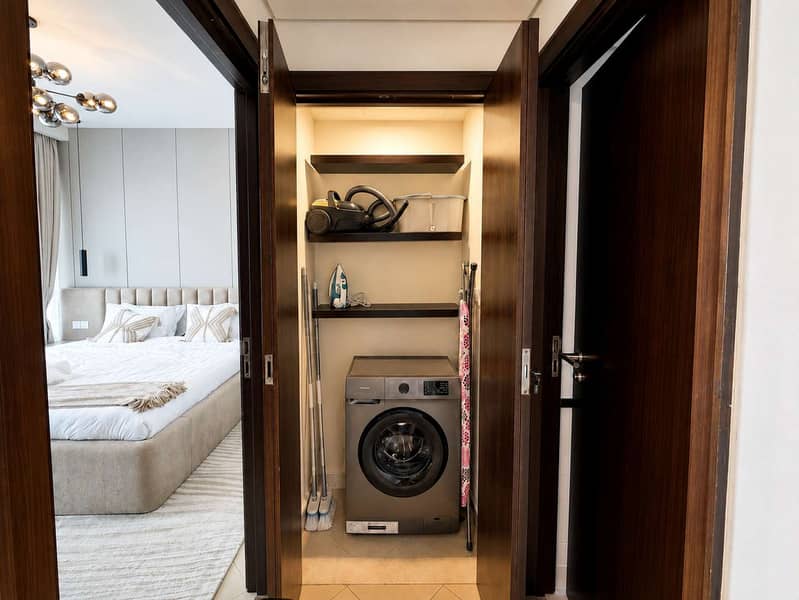 14 Luxury one bedroom apartment in Golf Towers Dubai featuring