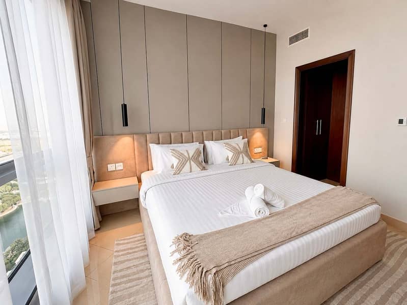 17 Luxury one bedroom apartment in Golf Towers Dubai featuring