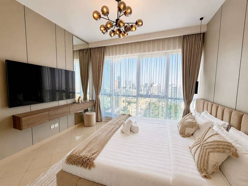 18 Luxury one bedroom apartment in Golf Towers Dubai featuring