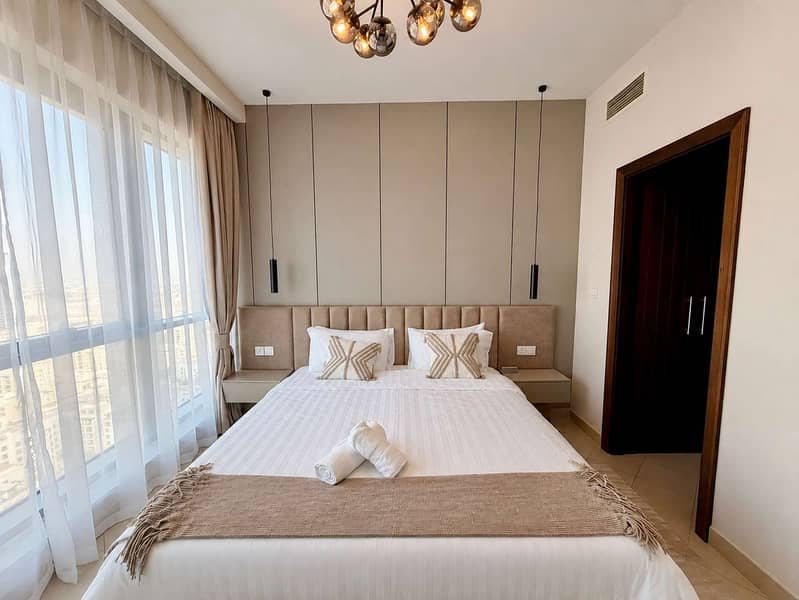 19 Luxury one bedroom apartment in Golf Towers Dubai featuring