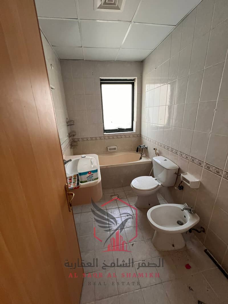 15 f923d442-87b5-490d-9100-fc650bd622e0. jpg