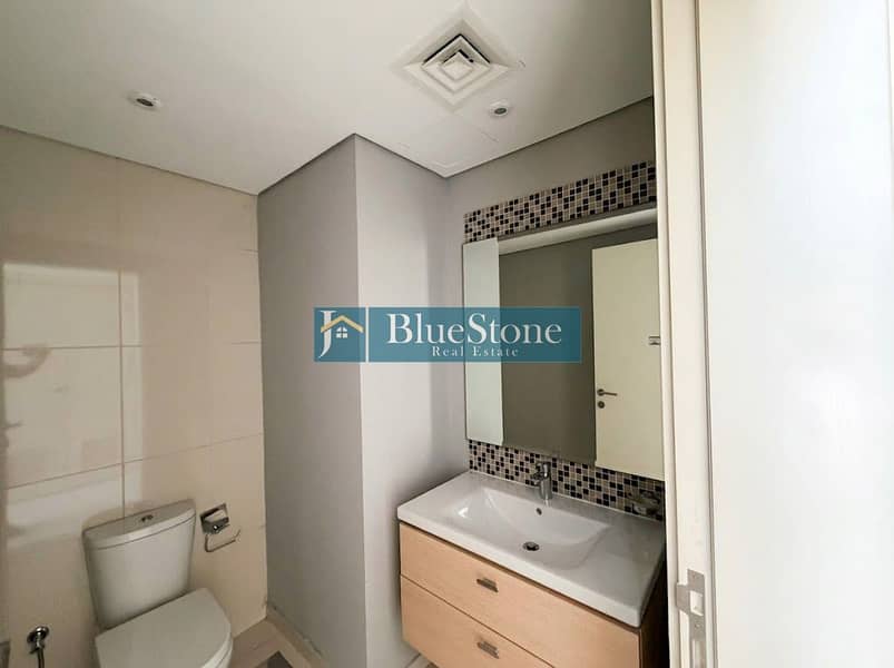 12 toilet watermarked_img_17531665964161185002. jpg
