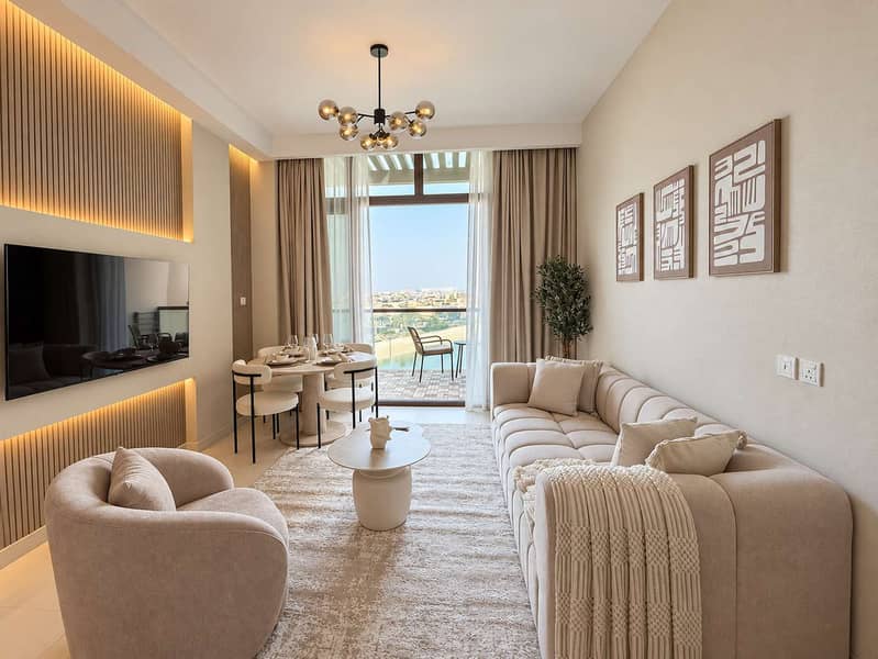 2 Luxury Palm Views East Apartment with Pool and Gym Access