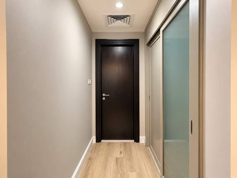13 Luxury 1 Bedroom Apartment with Pool and Gym in Dubai Marina