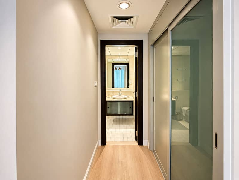 23 Luxury 1 Bedroom Apartment with Pool and Gym in Dubai Marina