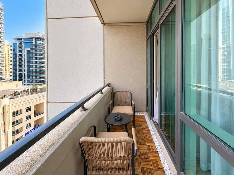 27 Luxury 1 Bedroom Apartment with Pool and Gym in Dubai Marina