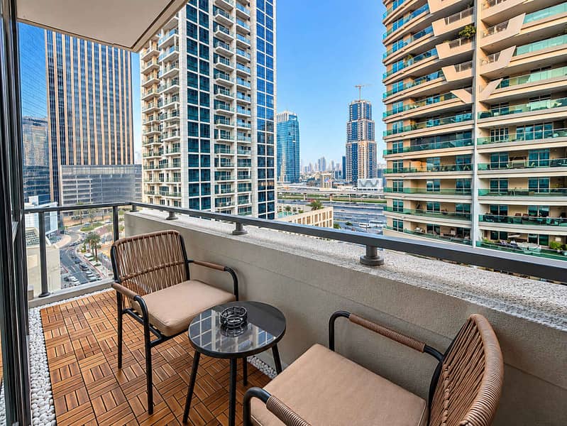 28 Luxury 1 Bedroom Apartment with Pool and Gym in Dubai Marina