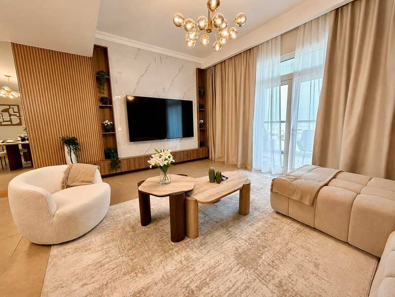 4 Refurbished 1 Bed with Sea view and RIVA Access