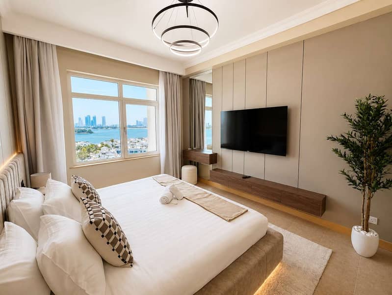 19 Refurbished 1 Bed with Sea view and RIVA Access