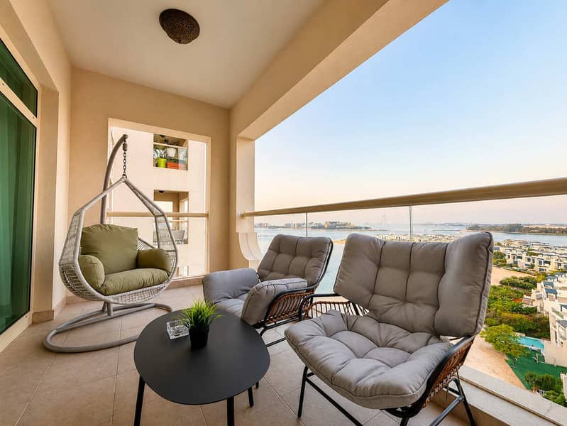 27 Refurbished 1 Bed with Sea view and RIVA Access
