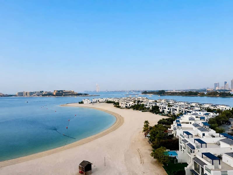 29 Refurbished 1 Bed with Sea view and RIVA Access