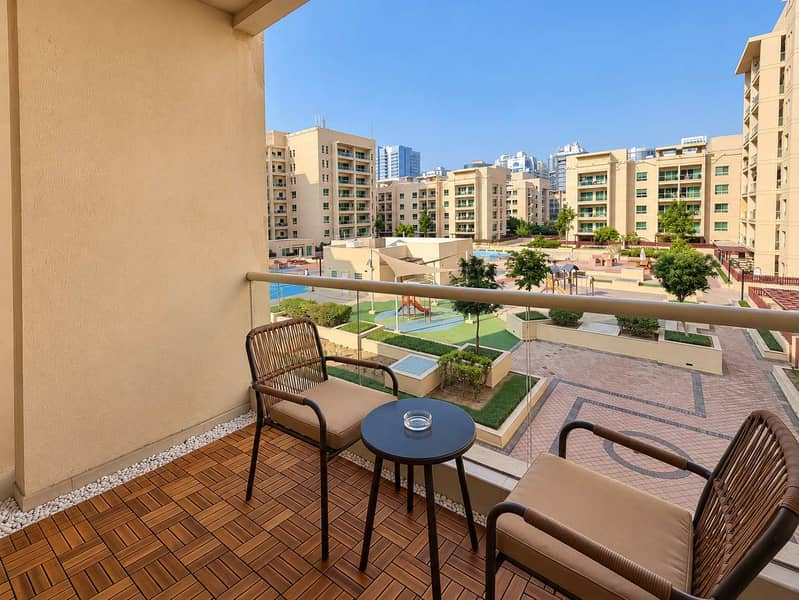 21 Modern one bedroom apartment in The Greens with pool and gym