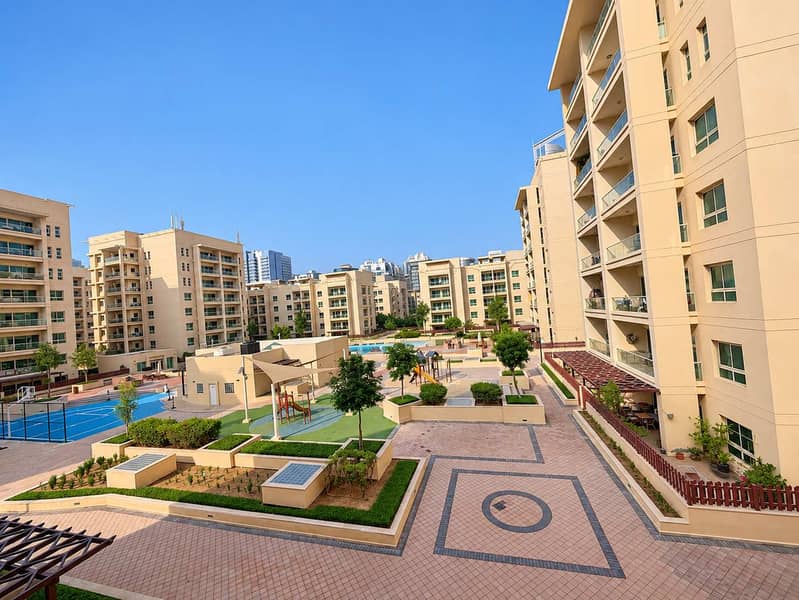 26 Modern one bedroom apartment in The Greens with pool and gym