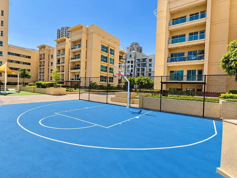 28 Modern one bedroom apartment in The Greens with pool and gym