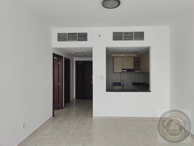 8 080257c1-cfad-41bd-b04b-8576cec387d5. jpg