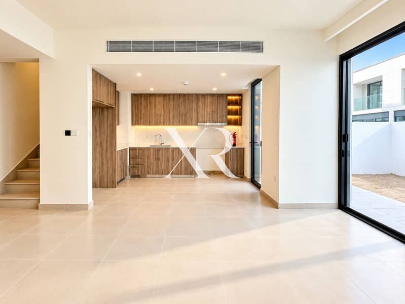 3 Modern Open-Plan Kitchen Interior. png