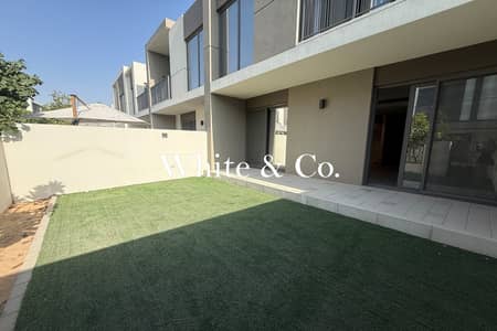 Townhouse de 3 chambres à à louer à Tilal Al Ghaf, Dubai - Maison de ville à Tilal Al Ghaf，Aura Gardens, 3 chambres, 235000 AED - 16538232