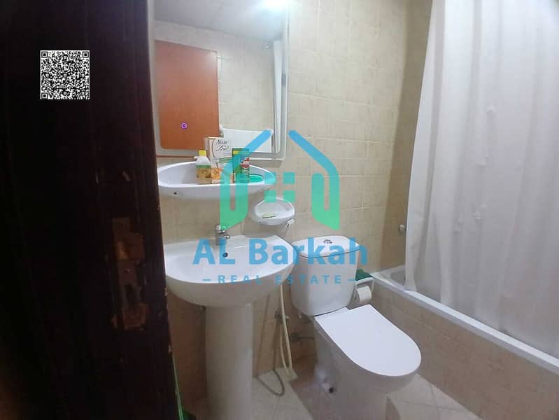 4 1ec4beb4-21bf-4e5a-b08c-fe3475de325a. jpg