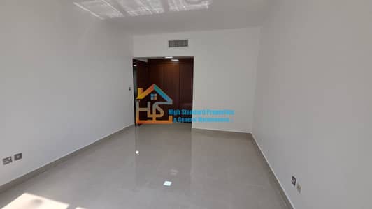 2 Slaapkamers Appartement te Huur in Hamdan Street, Abu Dhabi - WhatsApp Image 2026-10-10 at 4.31. 23 PM (2). jpeg 2 Slaapkamers Appartement te Huur in Hamdan Street, Abu Dhabi - WhatsApp Image 2026-10-10 at 4.31. 23 PM (2). jpeg