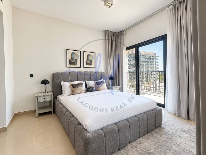 5 Modern Neutral Bedroom with Balcony View (1). png