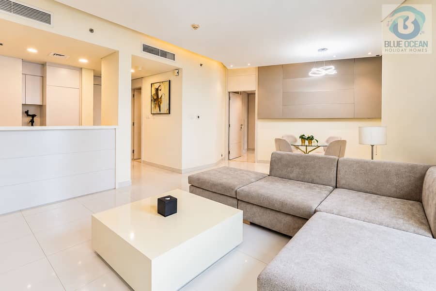 6 07 LIVING -4. jpg