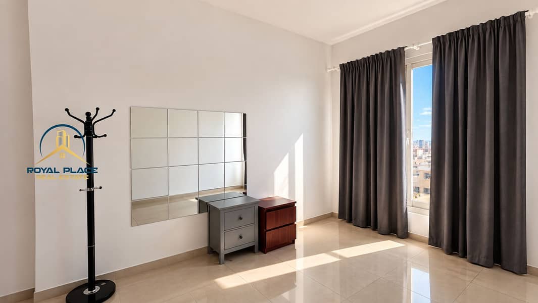 5 Minimalist Sunlit Bedroom Interior. png