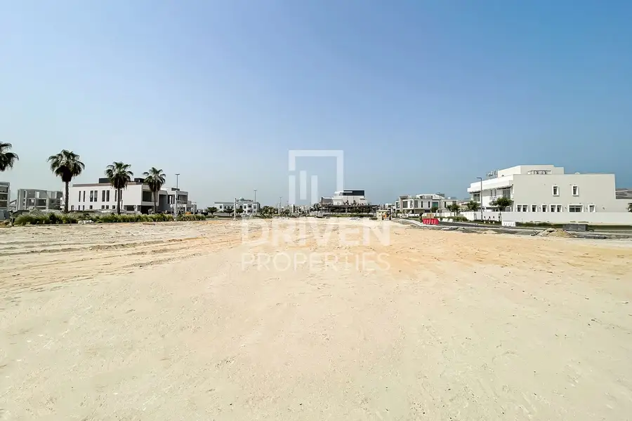 Rare Corner Plot | Prime Location | Freehold Land