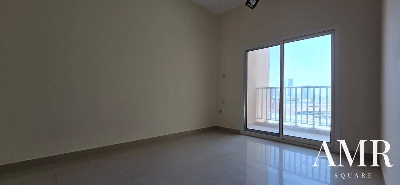 13 cf50dfe8-15b3-4a25-9bb3-c2265fadaad5. jpg