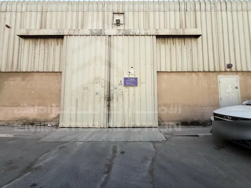 LEASE- Warehouses